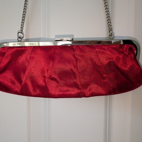 Red satin cocktail party purse - Picture 2 of 6